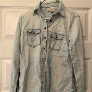 Banana Republic, light wash, denim shirt.